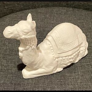 Avon Nativity Collectibles White Porcelain Figurine The Camel
